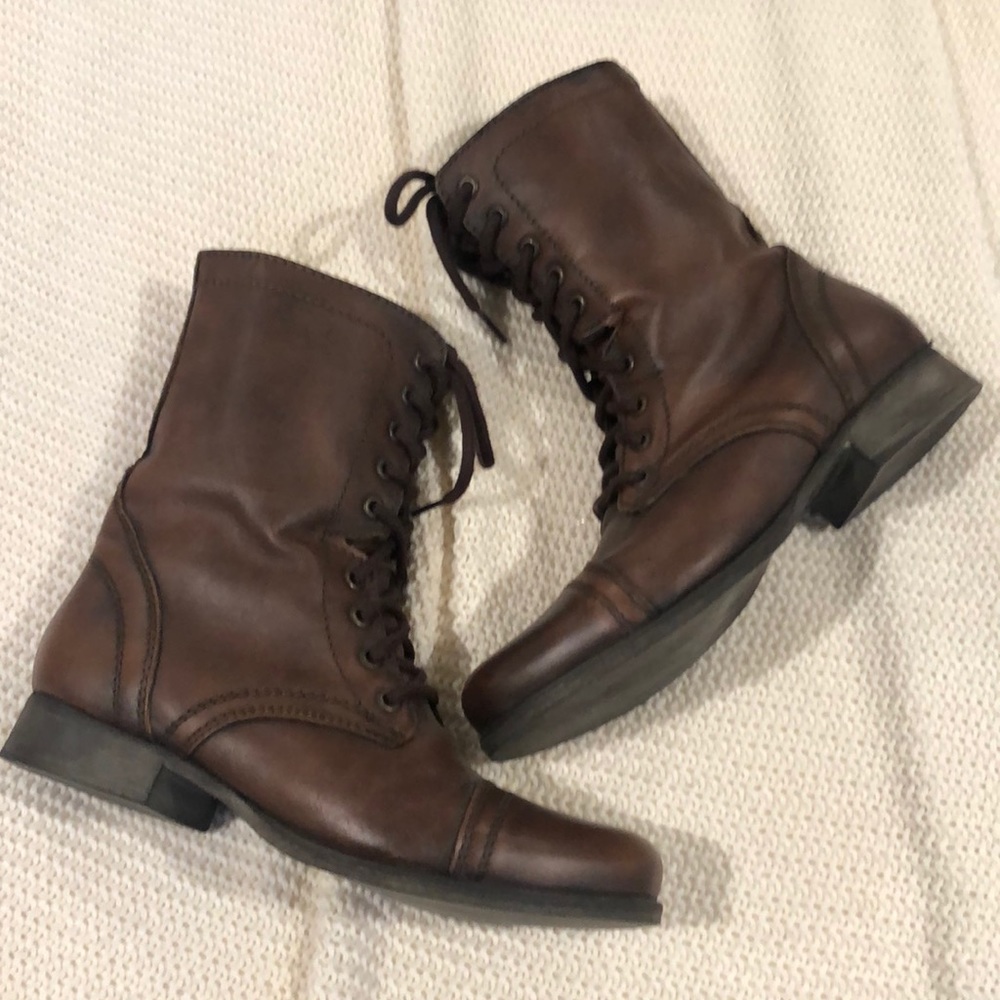 STEVE MADDEN WOMENS TROOPA BOOT SIZE 8